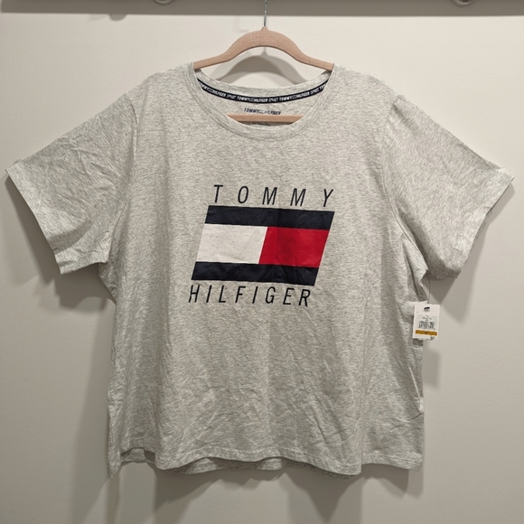 Tommy Hilfiger Tops - Tommy Hilfiger Grey T-shirt
